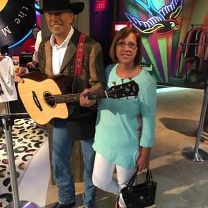 Meet your Posher, Debby